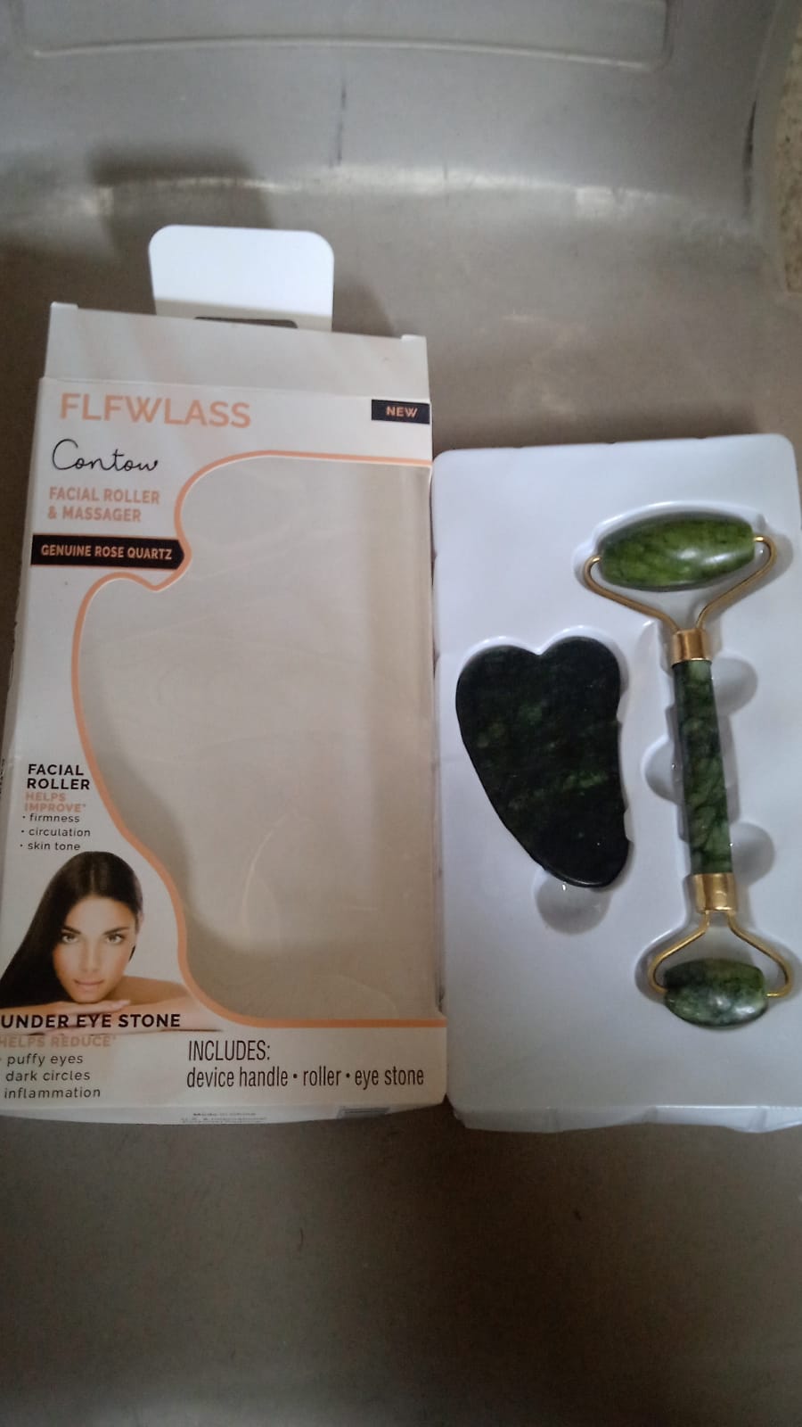 Jade Roller & Gua Sha Set ā Natural Face Massager for Anti-Aging, Glowing Skin & Face Shaping (1 Pc)